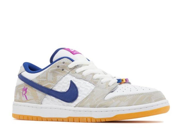 Rayssa Leal collaborates with Dunk Low SB